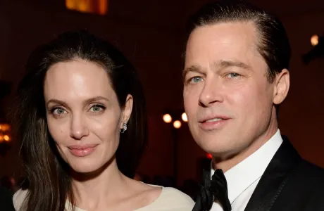 Brad Pitt kërkon mesazhe private nga Angelina Jolie në betejën ligjore për verarinë